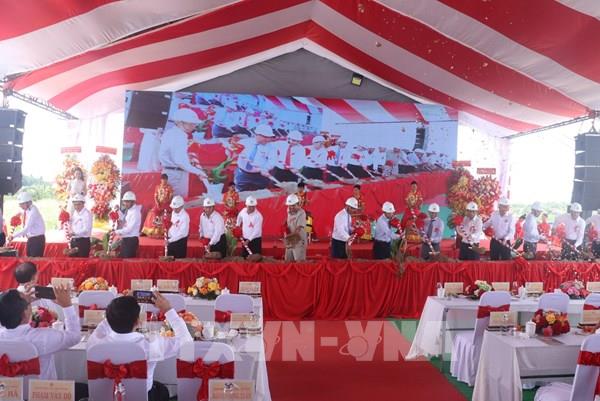 Động thổ xây dựng đường Vành đai 3 Tp. Hồ Chí Minh, đoạn qua Long An