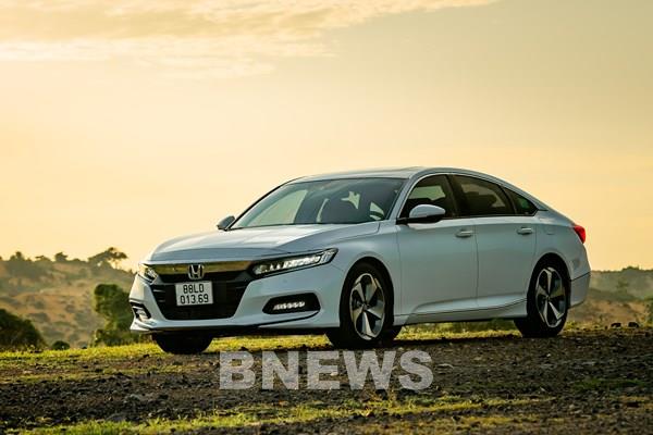 Doanh số xe máy và ô tô Honda tại Việt Nam tăng giảm trái chiều