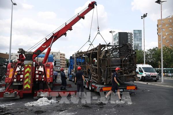 Pháp: Thiệt hại kinh tế do bạo loạn đang không ngừng tăng lên