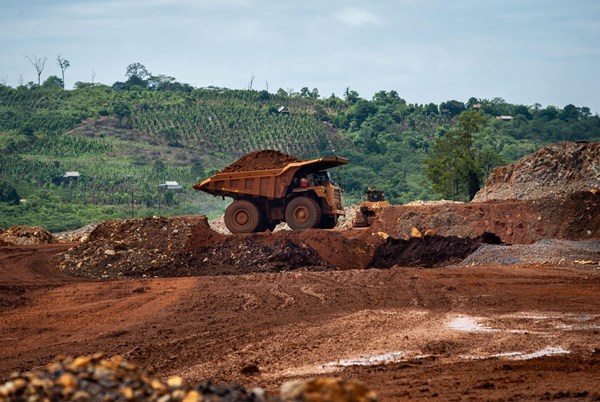 Indonesia điều tra nghi vấn buôn lậu 5 triệu tấn niken sang Trung Quốc