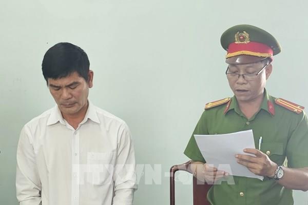 Bắt tạm giam Phó Giám đốc Chi nhánh Ngân hàng làm giả giấy tờ