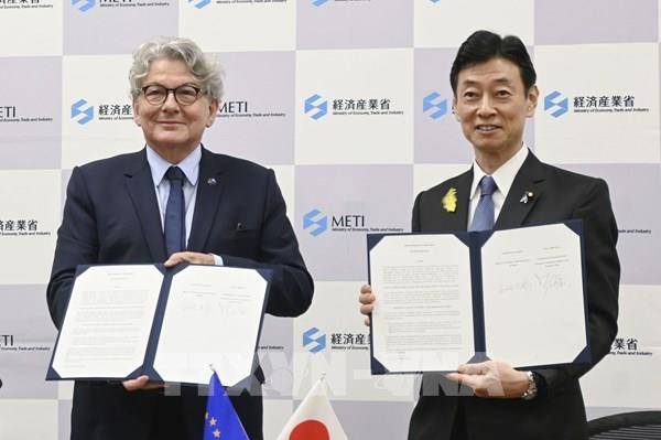 Nhật Bản, EU hợp tác đảm bảo nguồn cung chất bán dẫn