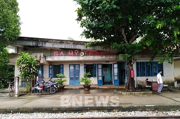 Tàu Thống Nhất sẽ đón, trả khách tại ga Mỹ Trạch phục vụ khách du lịch