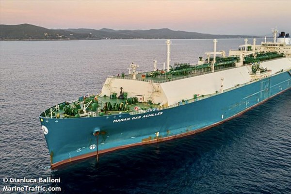 Chuyến tàu chở khí LNG nhập khẩu đầu tiên sắp về Việt Nam