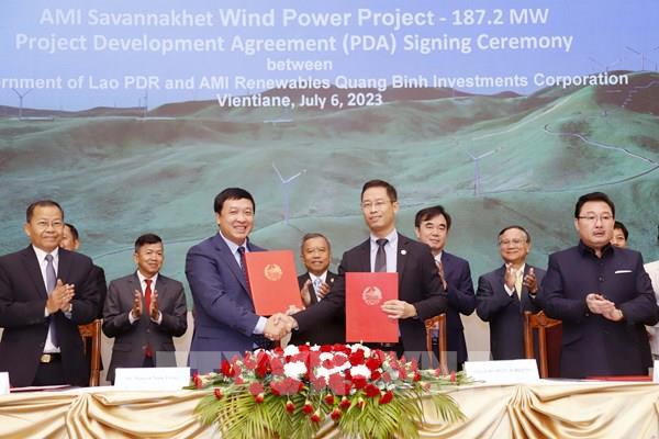 Doanh nghiệp Việt Nam đầu tư mạnh cho dự án điện gió tại Lào