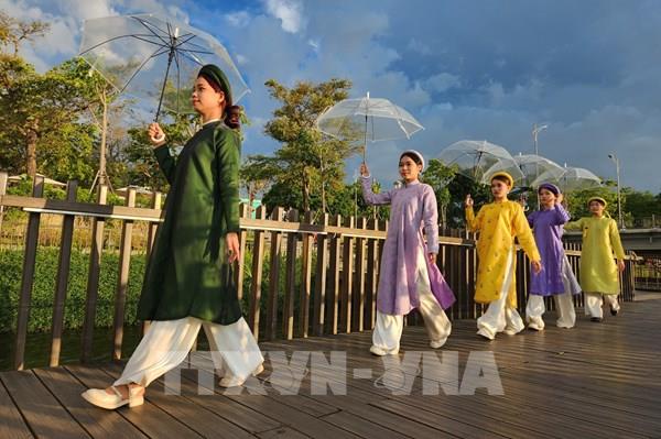 Phong phú các hoạt động Tuần lễ Áo dài cộng đồng Huế 2023