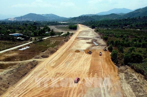 Bàn giao 83% mặt bằng cho đoạn cao tốc dự án Vân Phong - Nha Trang