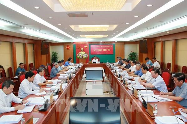 Ủy ban Kiểm tra Trung ương xem xét, thi hành kỷ luật một số tổ chức đảng, đảng viên