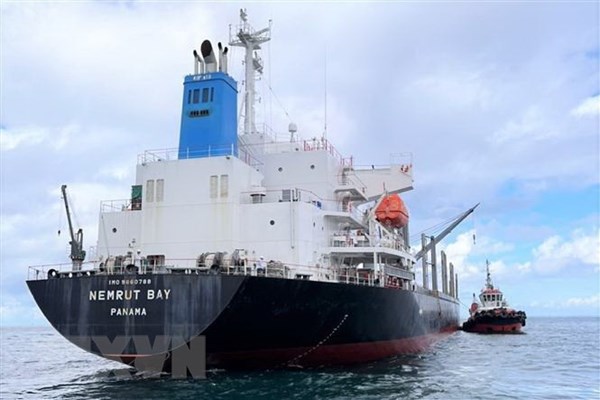 Cứu hộ tàu hàng mắc cạn tại vùng biển La Gi, Bình Thuận