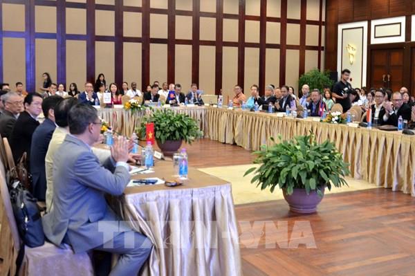 Tạo thuận lợi hóa thương mại vận tải xuyên biên giới trong lĩnh vực logistics ASEAN