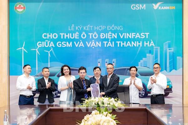 Doanh nghiệp ở Đắk Lắk thuê 250 xe ô tô điện VinFast từ GSM để làm dịch vụ taxi