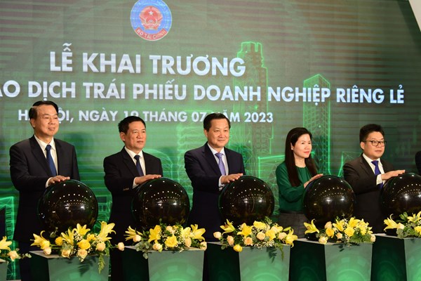 Khai trương hệ thống trái phiếu doanh nghiệp riêng lẻ