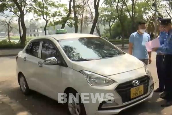 Thanh tra giao thông Hà Nội xử lý hiệu quả thông tin qua đường dây nóng