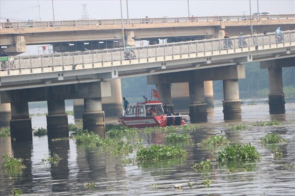 Tp. Hồ Chí Minh khẩn trương nâng tĩnh không cầu Bình Phước 1 và cầu Bình Triệu 1