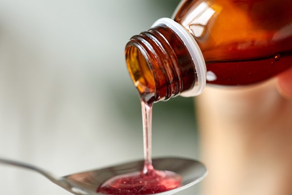 WHO cảnh báo về chất độc hại trong siro trị ho và cảm lạnh Naturcold