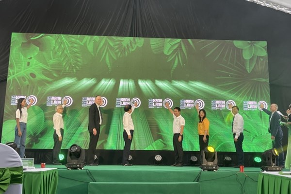 Khai mạc triển lãm sản xuất, tiêu dùng bền vững trong hệ thống phân phối hiện đại