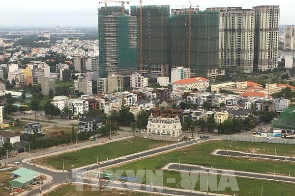 Tp. Hồ Chí Minh tạm sử dụng bảng giá đất hiện hành để tính thuế, nghĩa vụ tài chính về đất đai