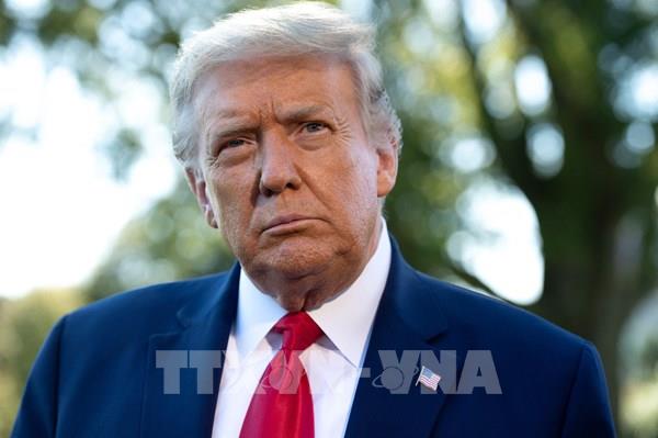 Cựu Tổng thống Mỹ Donald Trump được tại ngoại ngay sau khi trình diện tại nhà tù ở Atlanta