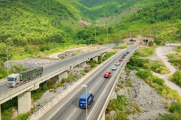 Nghị quyết phiên họp chuyên đề về xây dựng pháp luật tháng 11 năm 2023