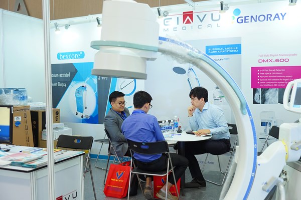 Vietnam Medipharm Expo 2023 thu hút hơn 400 doanh nghiệp tham gia