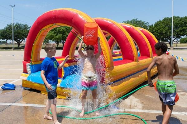  Hình ảnh nắng nóng kỷ lục tại Mỹ