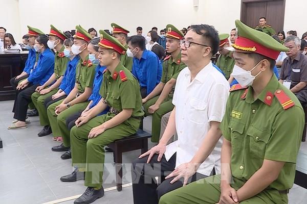 Vụ sách giả: Đủ căn cứ buộc tội cựu Phó Cục trưởng Cục Quản lý thị trường Trần Hùng