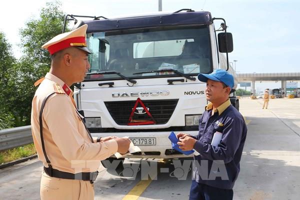 Hà Nội tăng chốt trực, xử lý vi phạm kinh doanh vận tải dịp nghỉ lễ 2/9