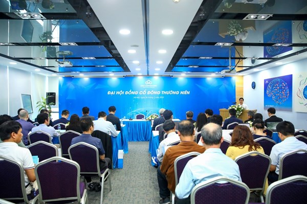 CMC chia cổ tức bằng tiền mặt và cổ phiếu thưởng 