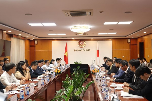 Việt Nam-Nhật Bản: Hợp tác tăng cường thương mại song phương