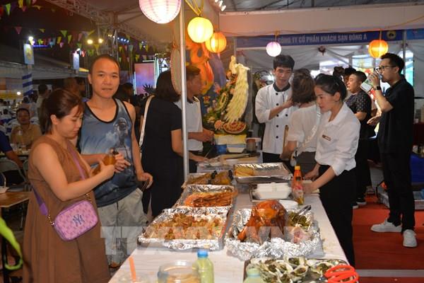 Doanh thu từ dịch vụ du lịch lữ hành của Quảng Ninh tăng hơn 100%