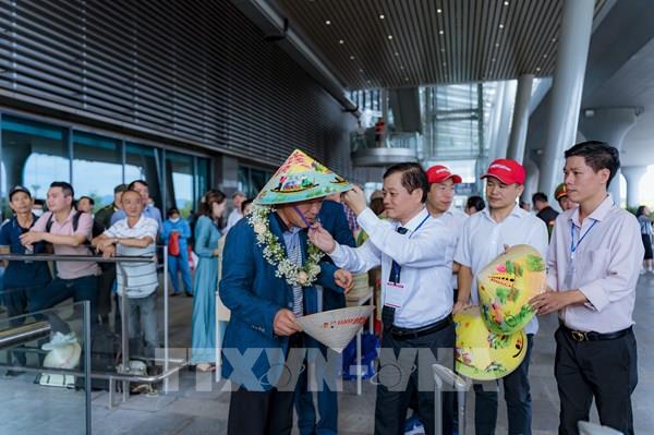 Chuyến bay đầu tiên từ Hàn Quốc đến Cảng Hàng không quốc tế Phú Bài