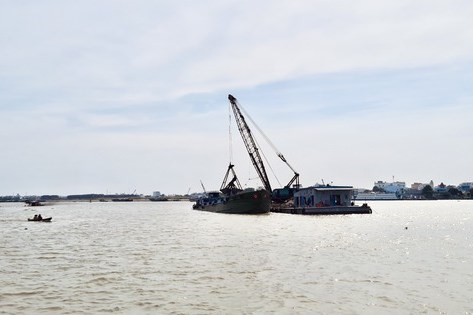 An Giang: Thu hồi giấy phép khai thác khoáng sản tại khu mỏ trên sông Tiền