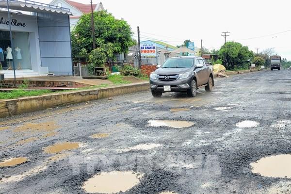 Gia Lai: Cần xử lý nghiêm nhà thầu vi phạm trong thi công Quốc lộ 19