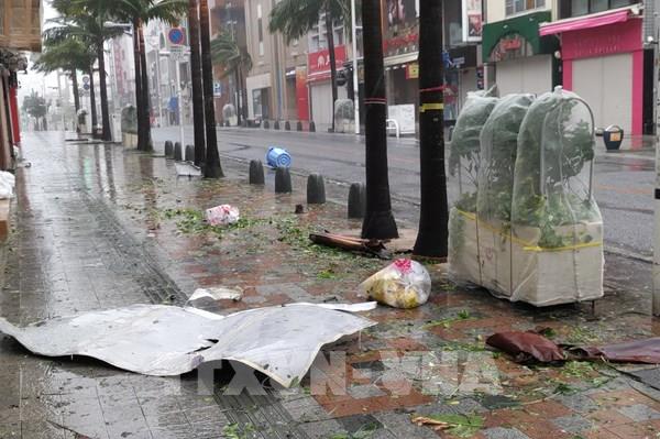 Bão Khanun gây thiệt hại tại miền Nam Nhật Bản