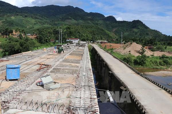 Đẩy nhanh thi công các điểm xung yếu trên đường Đông Trường Sơn