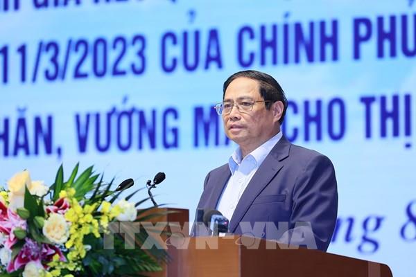 Thủ tướng: Chung tay tháo gỡ vướng mắc, thúc đẩy phát triển thị trường bất động sản