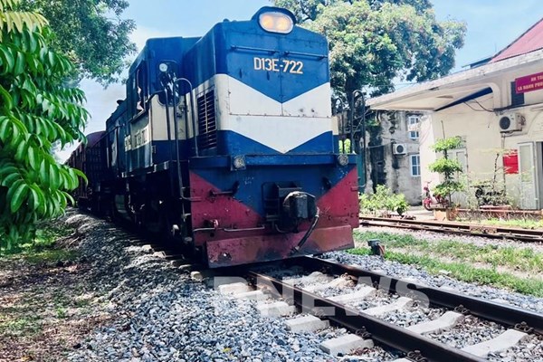 Lý do nào ngành đường sắt đề xuất kéo dài lộ trình thực hiện niên hạn đầu máy, toa xe?