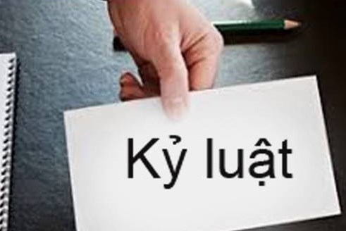 Kỷ luật hai nguyên Chủ tịch xã chi sai quy định nguồn tiền do nhân dân đóng góp