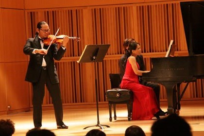 Nghệ sĩ Piano người Mỹ gốc Việt được trao Huy chương Vàng Giải thưởng Âm nhạc Toàn cầu