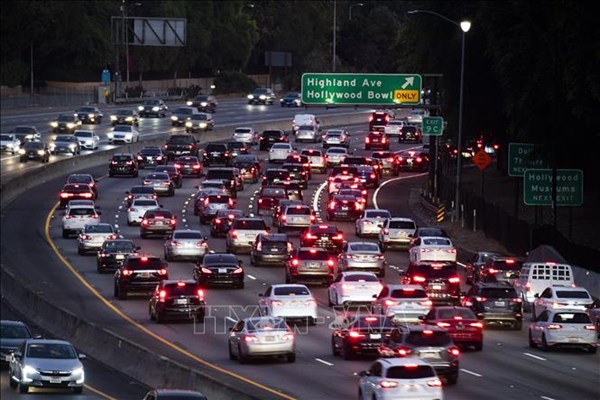 Mỹ: Bang California điều tra việc các nhà sản xuất ô tô sử dụng dữ liệu người dùng