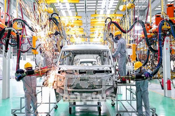 Nhà máy THACO Tải lắp dây chuyền hàn chuyên biệt cho sản xuất xe thế hệ mới