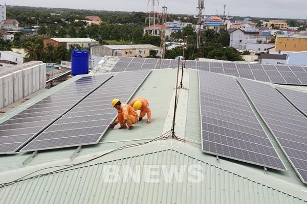 Doanh nghiệp tăng tốc sản xuất kinh doanh