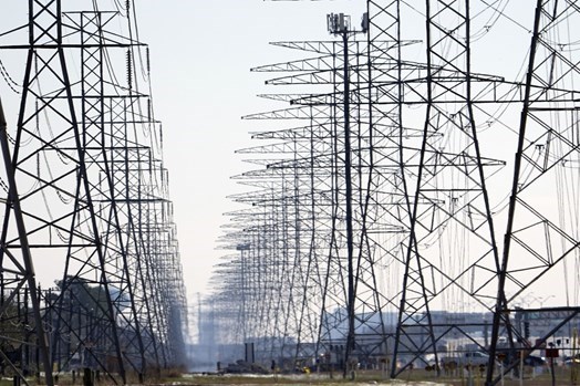 Brazil nối lại nhập khẩu điện từ Venezuela