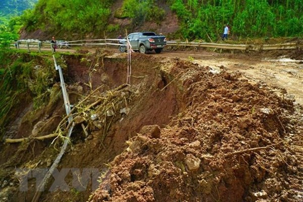 Mưa lớn kéo dài gây nguy cơ sạt lở đất đá ở Tuyên Quang