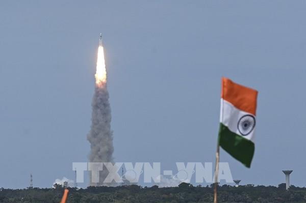 Ấn Độ đưa thành công tàu Chandrayaan-3 vào quỹ đạo Mặt Trăng
