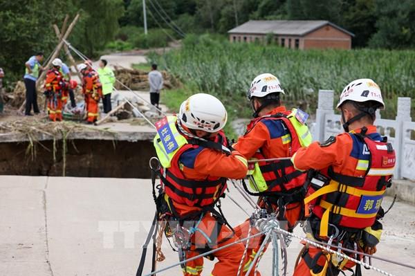 Trung Quốc: Bão lũ khiến 14 người thiệt mạng tại thành phố Thư Lan
