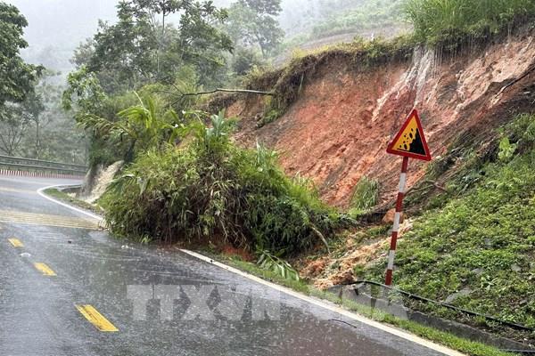 Cảnh báo sạt lở tại nhiều tuyến đường của Lào Cai