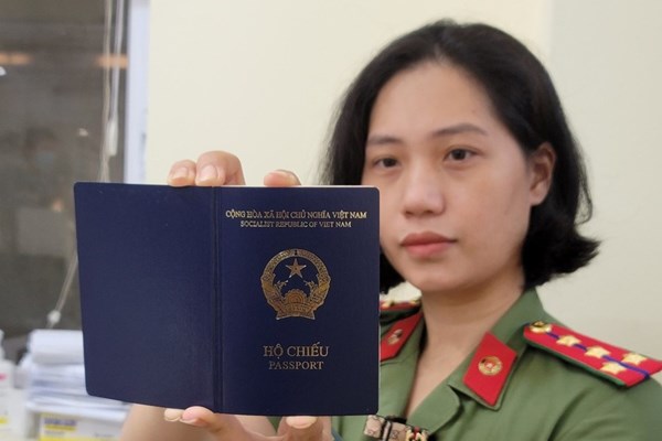 Từ 15/8, thêm mẫu hộ chiếu mới có thời hạn không quá 1 năm