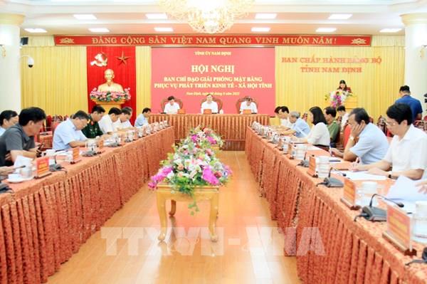 Khơi điểm nghẽn giao thông kết nối vùng và khu, cụm công nghiệp