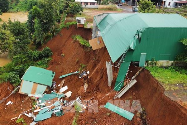 Trước 20/8 sẽ trình phương án khắc phục sự cố sạt, trượt trên đường Hồ Chí Minh